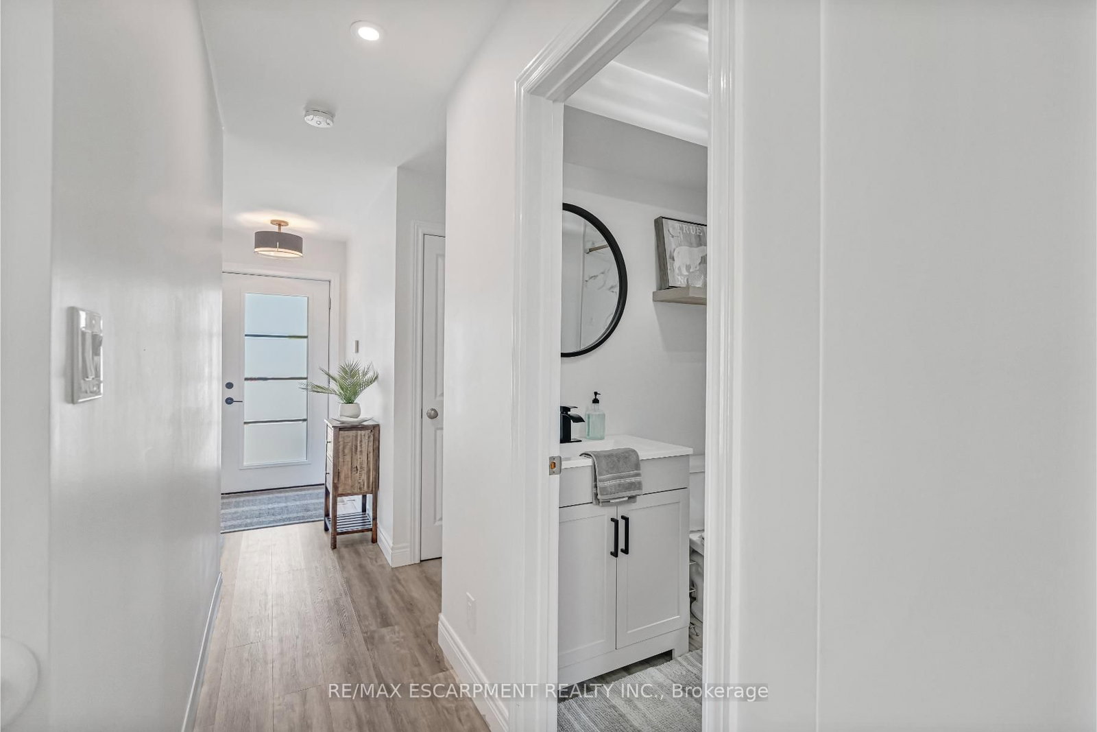 168 Carlton Street • St. Catharines, ON photo 5