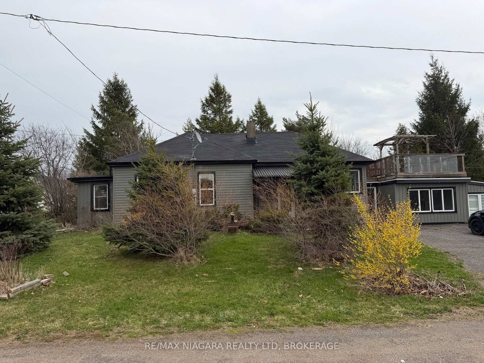 43 Marlatts Road • Thorold, ON photo 1