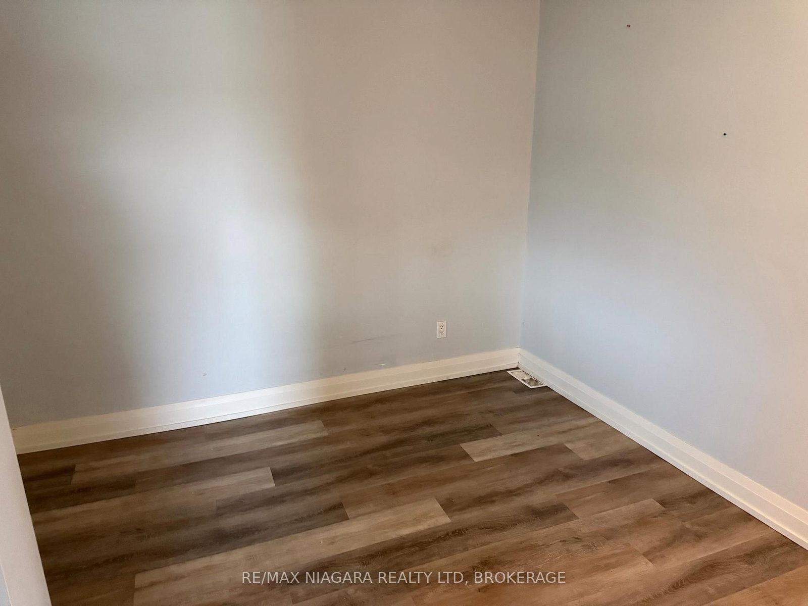 43 Marlatts Road • Thorold, ON photo 10