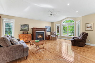 28 Kimberly Avenue • North Grenville, ON photo 6