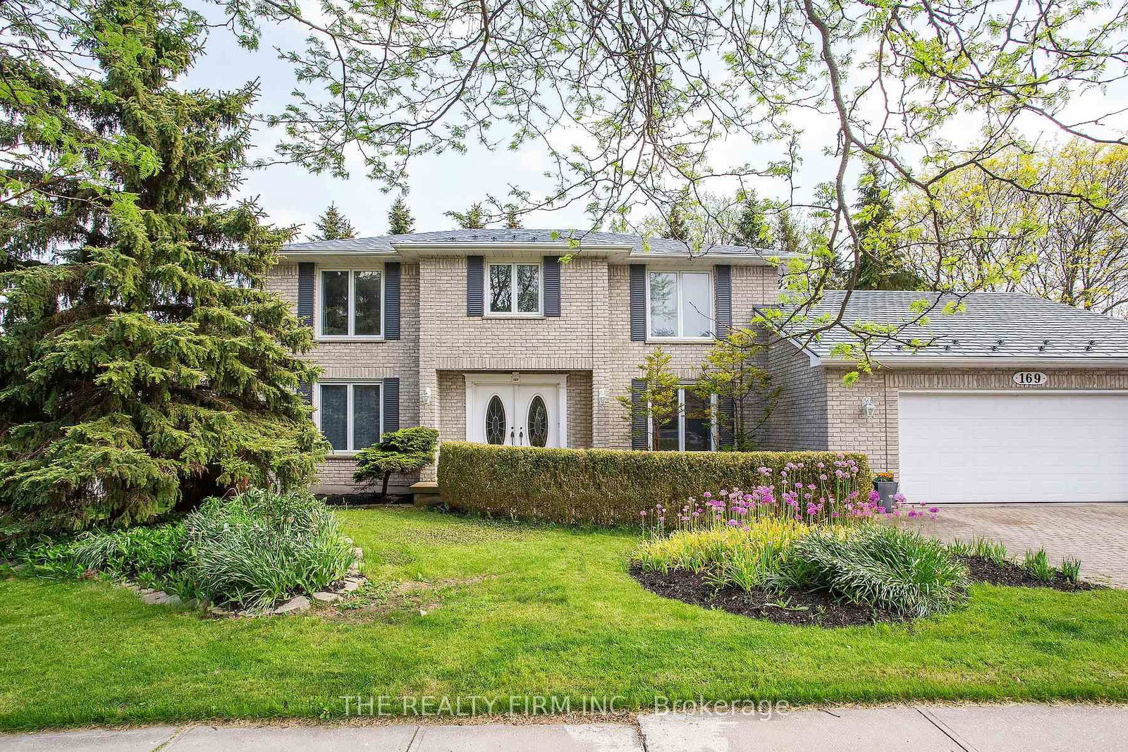 169 Whiteacres Drive, London North