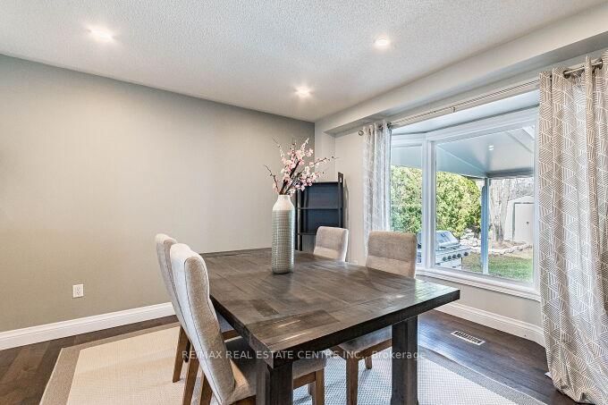 33 Strathroy Crescent - Photo 17