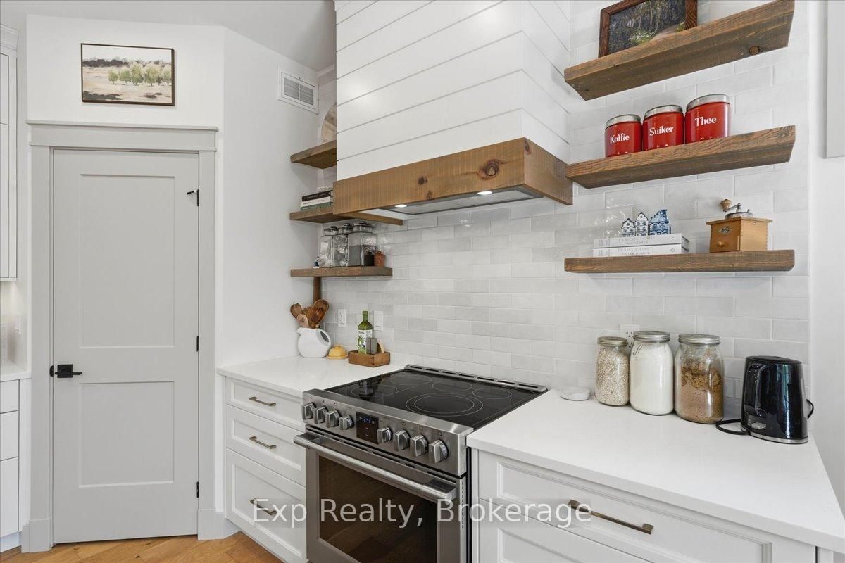1296 Clearview Road • Stirling, ON photo 9
