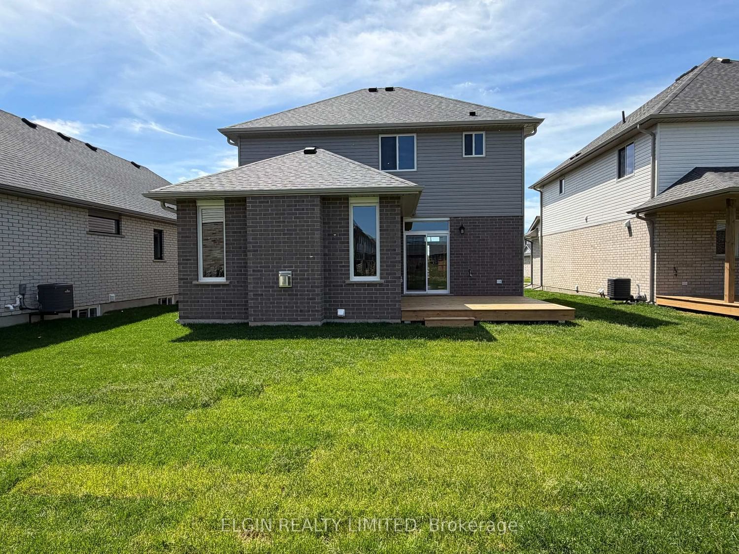 4 Keba Crescent • Tillsonburg, ON photo 2