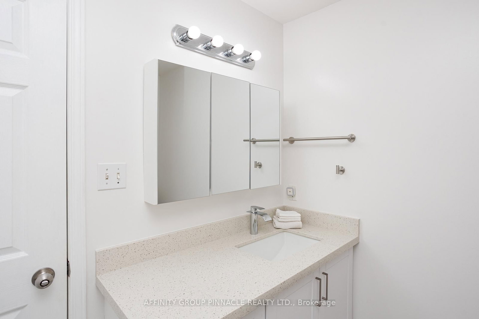 4 Head Street • Kawartha Lakes, ON photo 33