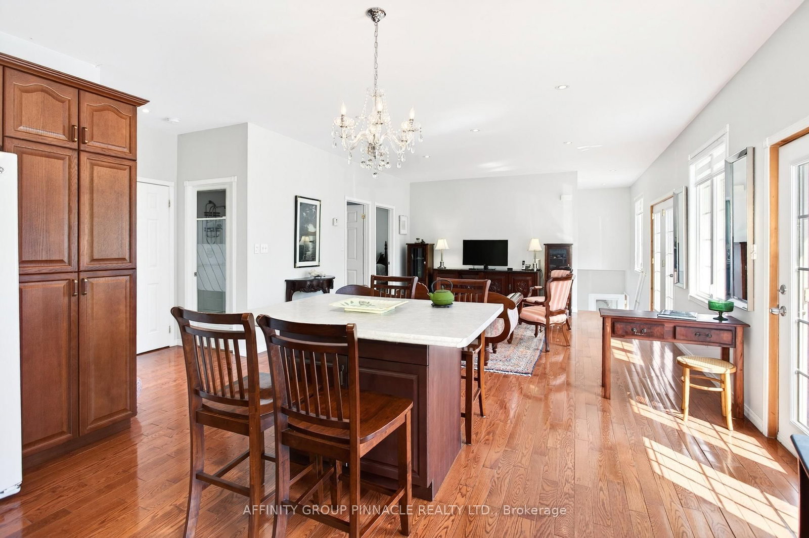 4 Head Street • Kawartha Lakes, ON photo 9