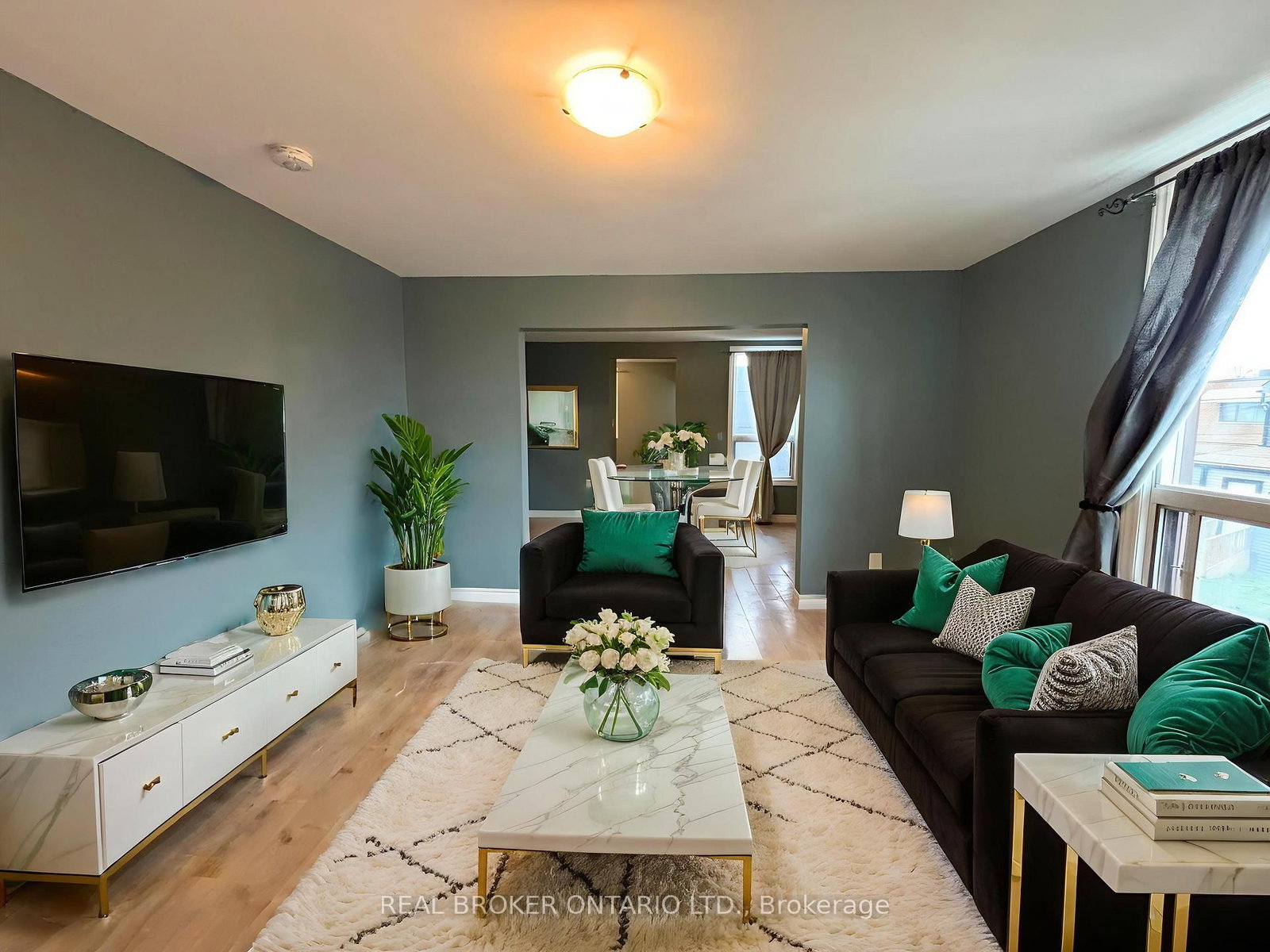 518 Cannon Street E • Hamilton, ON photo 8