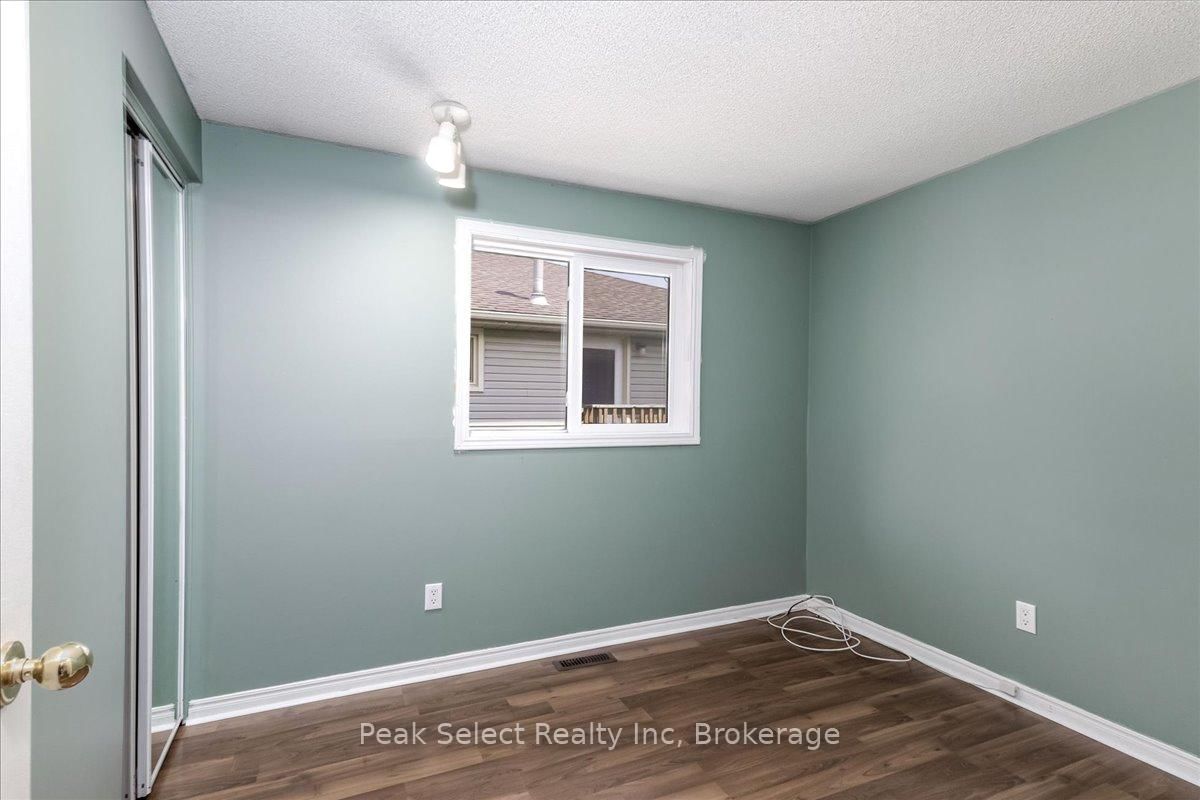 29 Southvale Road • St. Marys, ON photo 22