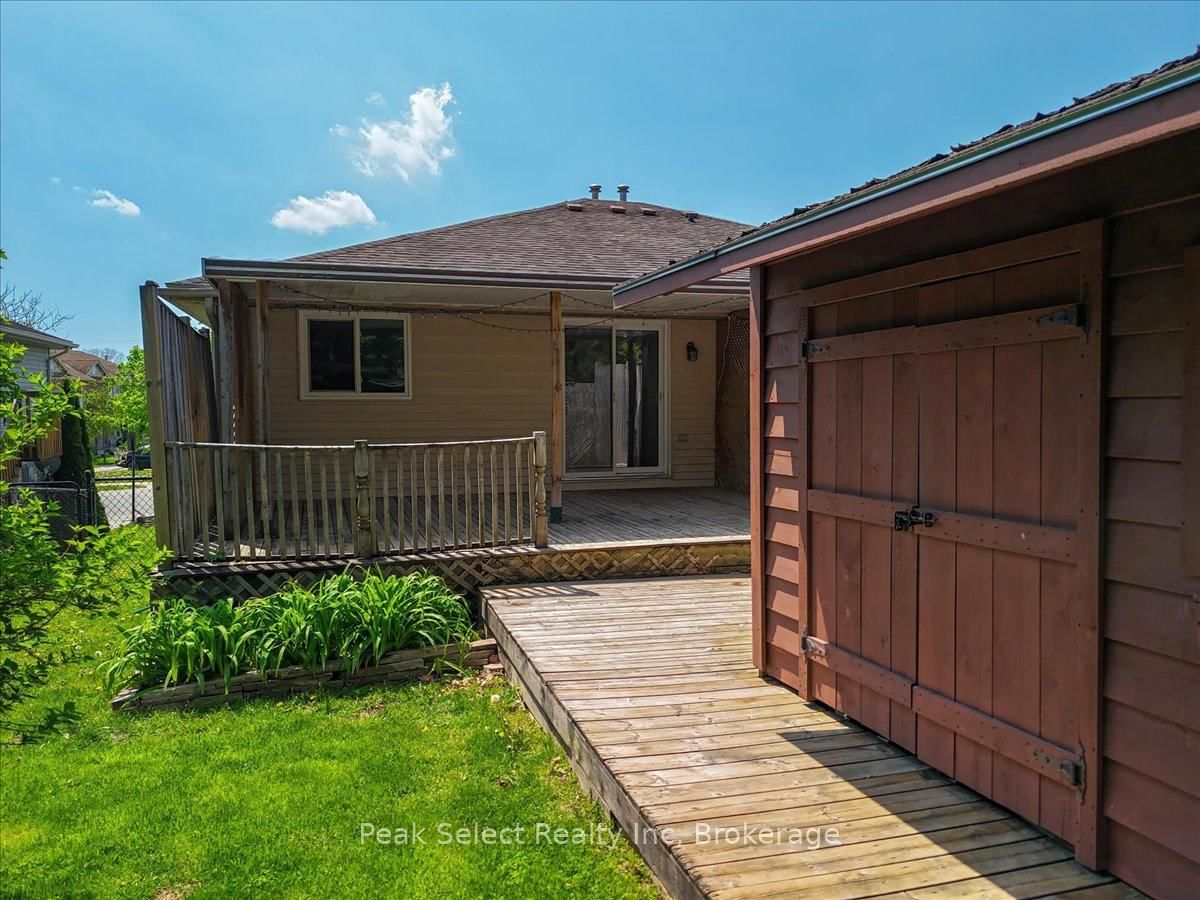 29 Southvale Road • St. Marys, ON photo 34