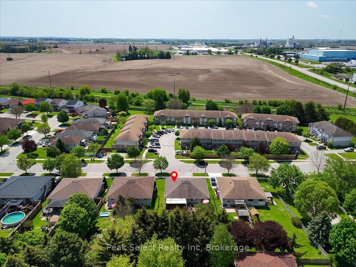 29 Southvale Road • St. Marys, ON photo 37