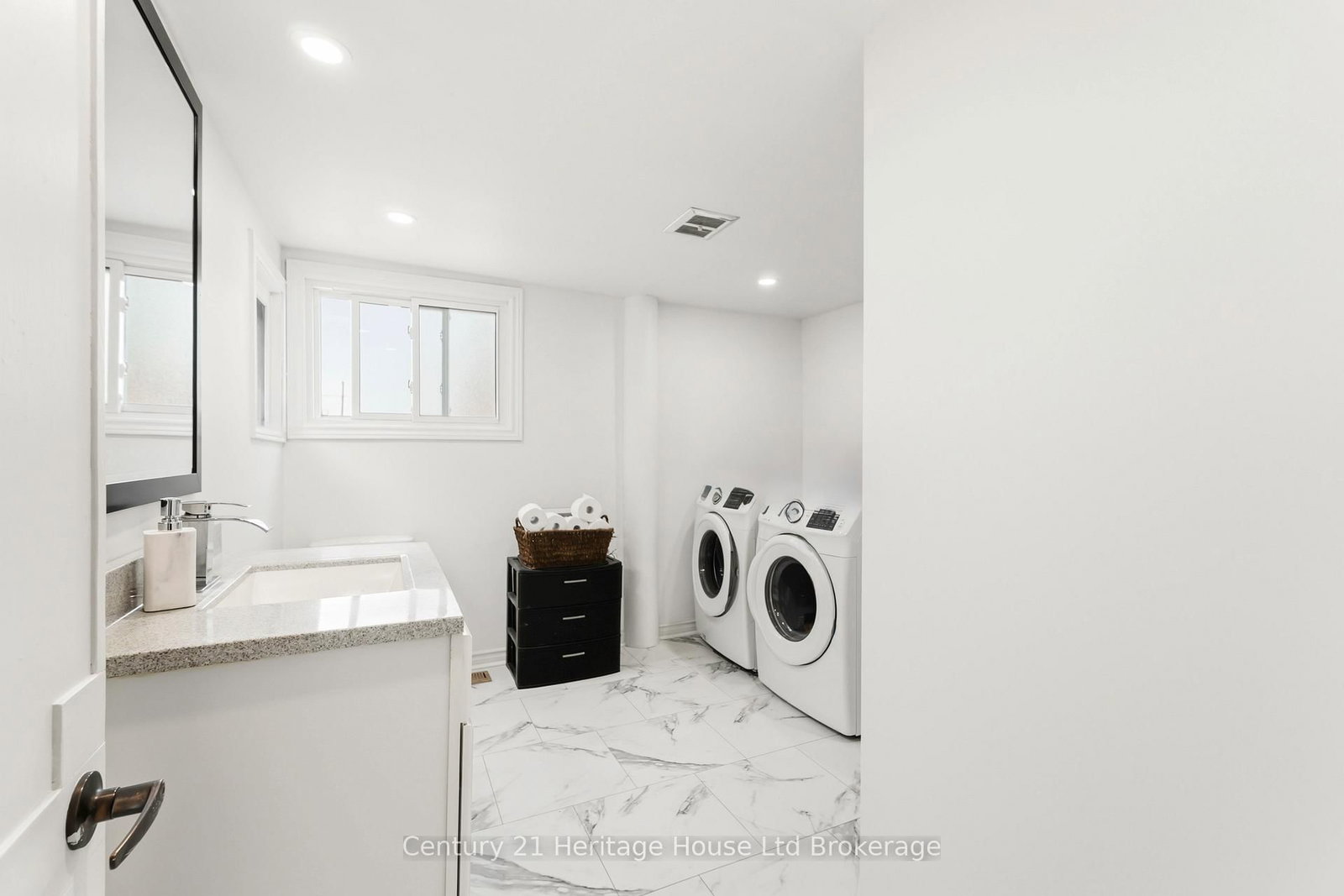 34 Humboldt Parkway • Port Colborne, ON photo 11