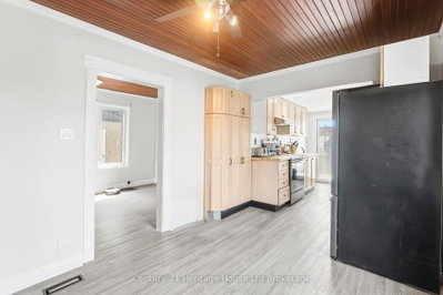 34 Humboldt Parkway • Port Colborne, ON photo 5