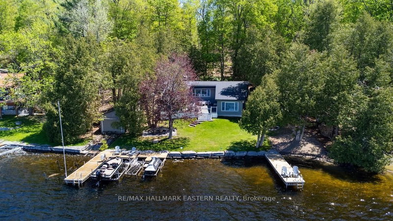 home for sale on 33 Pineway Court