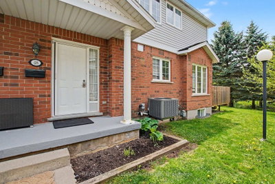 Townhouse for sale at 48-941 Gordon Street, Guelph, Ontario, N1G 4R9 - Kortright West - MLS: X13157088
