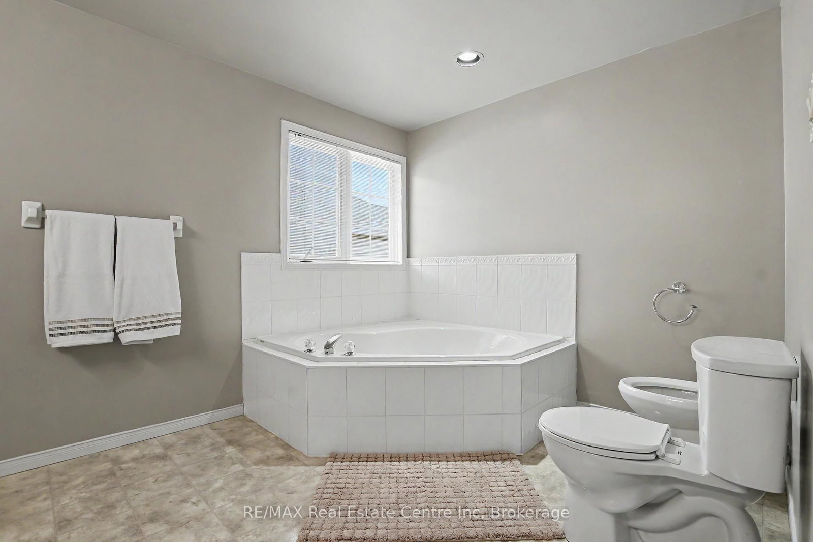 941 Gordon Street • #48 • Guelph, ON photo 20