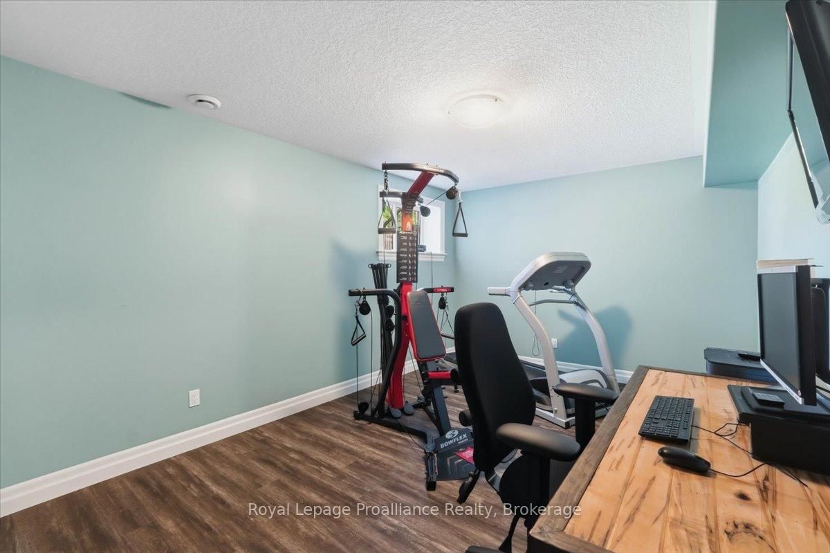 63 Hiddenvalley Drive • Belleville, ON photo 35