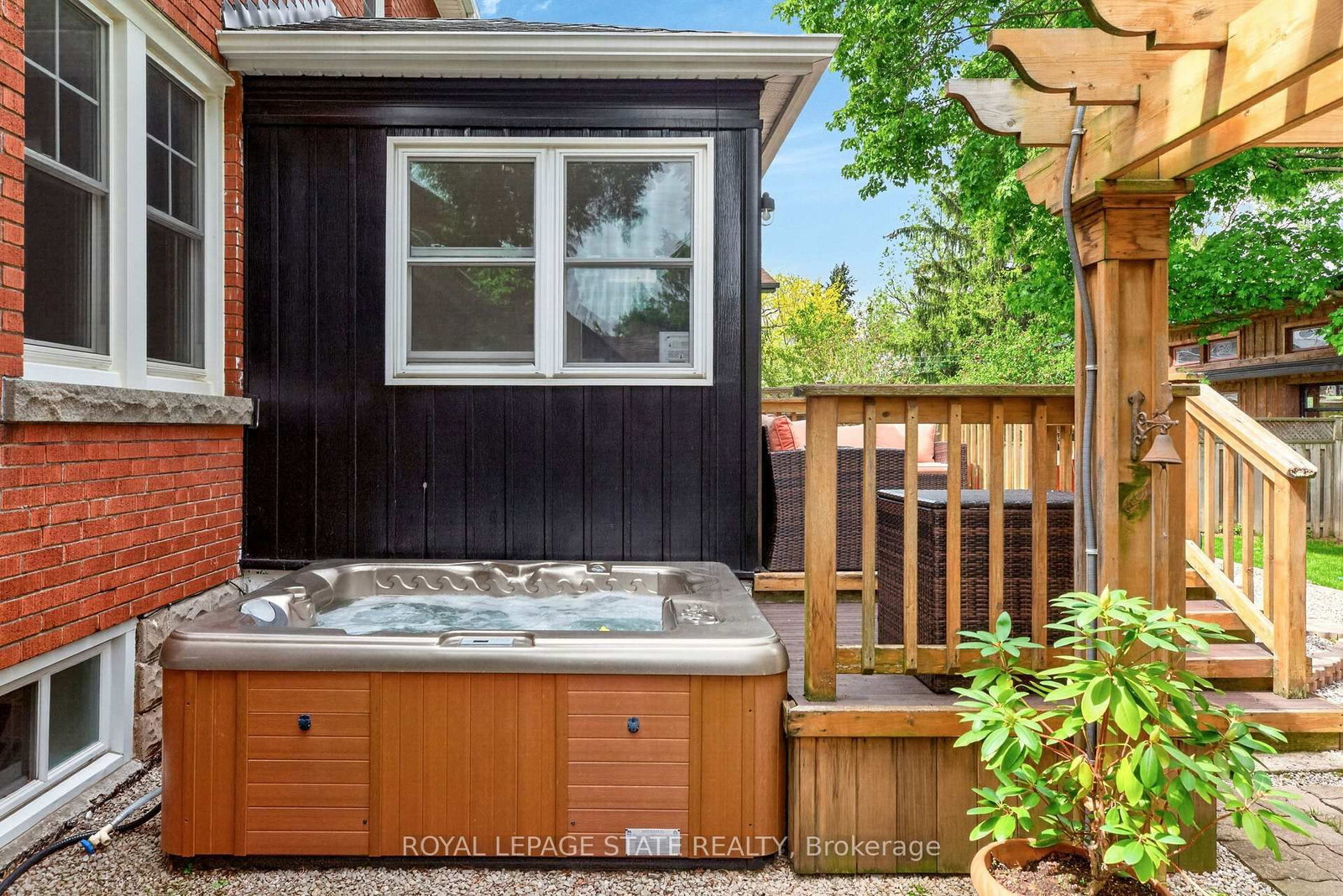 13 Tweedsmuir Avenue • Hamilton, ON photo 47