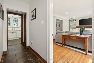 13 Tweedsmuir Avenue • Hamilton, ON photo 6