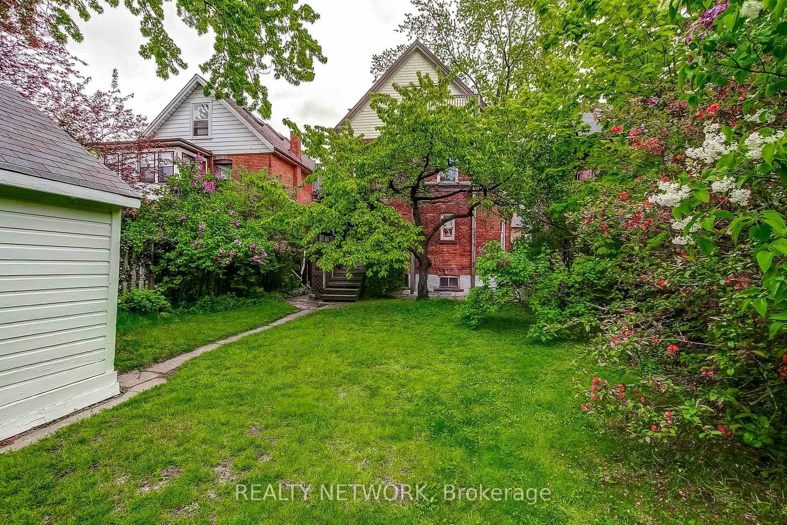 18 Fairleigh Crescent • Hamilton, ON photo 45