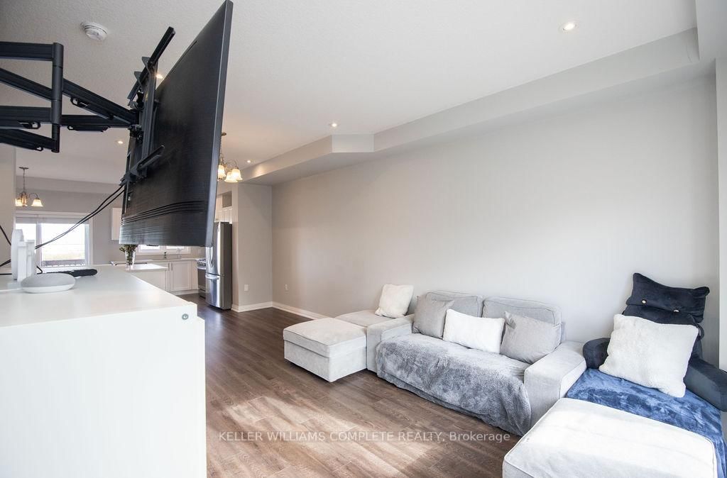 28 CANARY GRASS Boulevard • Hamilton, ON photo 11