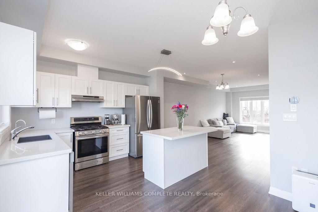 28 CANARY GRASS Boulevard • Hamilton, ON photo 17