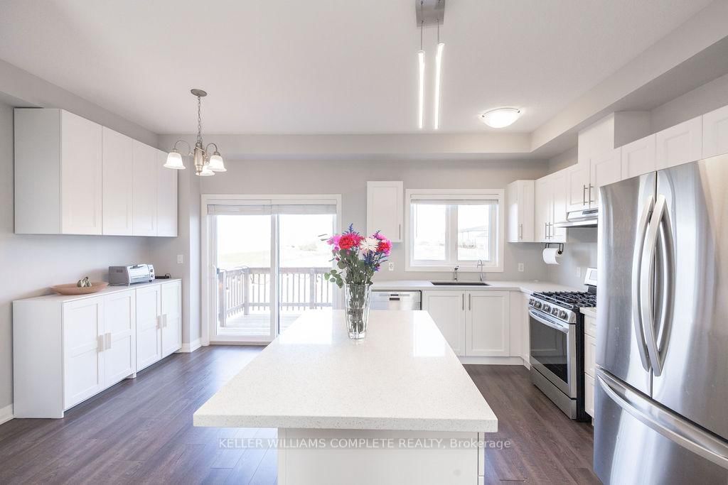 28 CANARY GRASS Boulevard • Hamilton, ON photo 19
