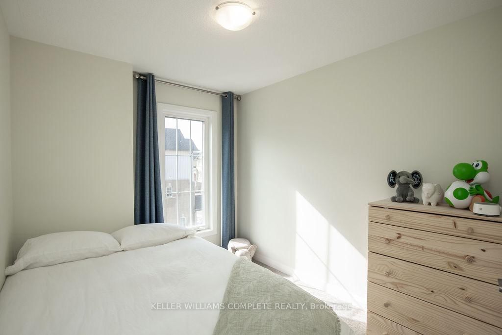 28 CANARY GRASS Boulevard • Hamilton, ON photo 28