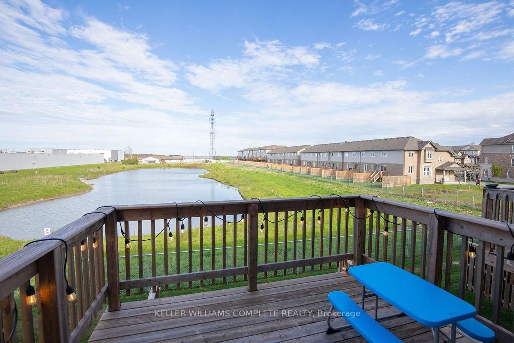 28 CANARY GRASS Boulevard • Hamilton, ON photo 35