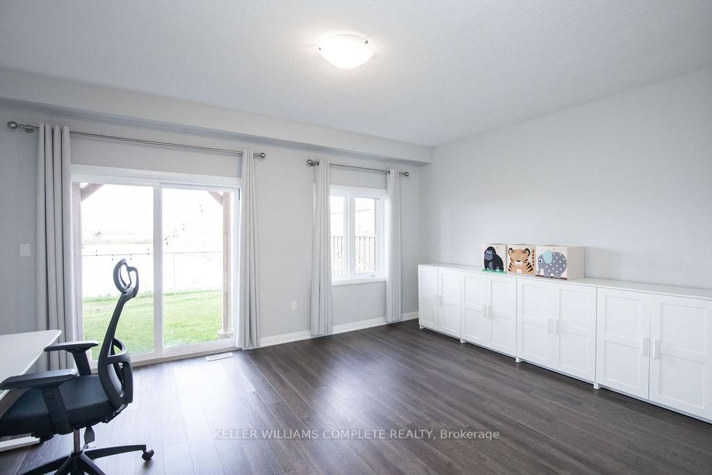 28 CANARY GRASS Boulevard • Hamilton, ON photo 36