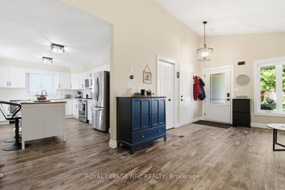 5622 Magnolia Drive • Niagara Falls, ON photo 5