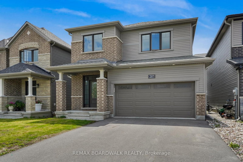 home for lease on 207 Aquarium Avenue