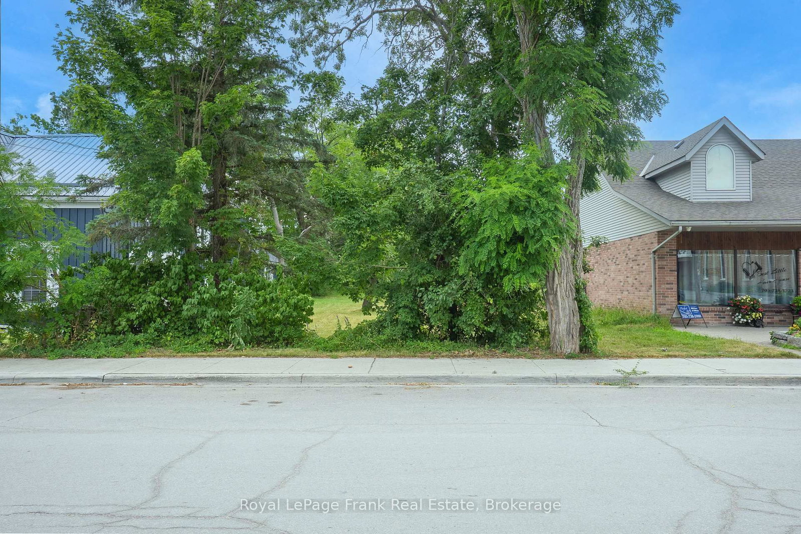 Listing Image 11