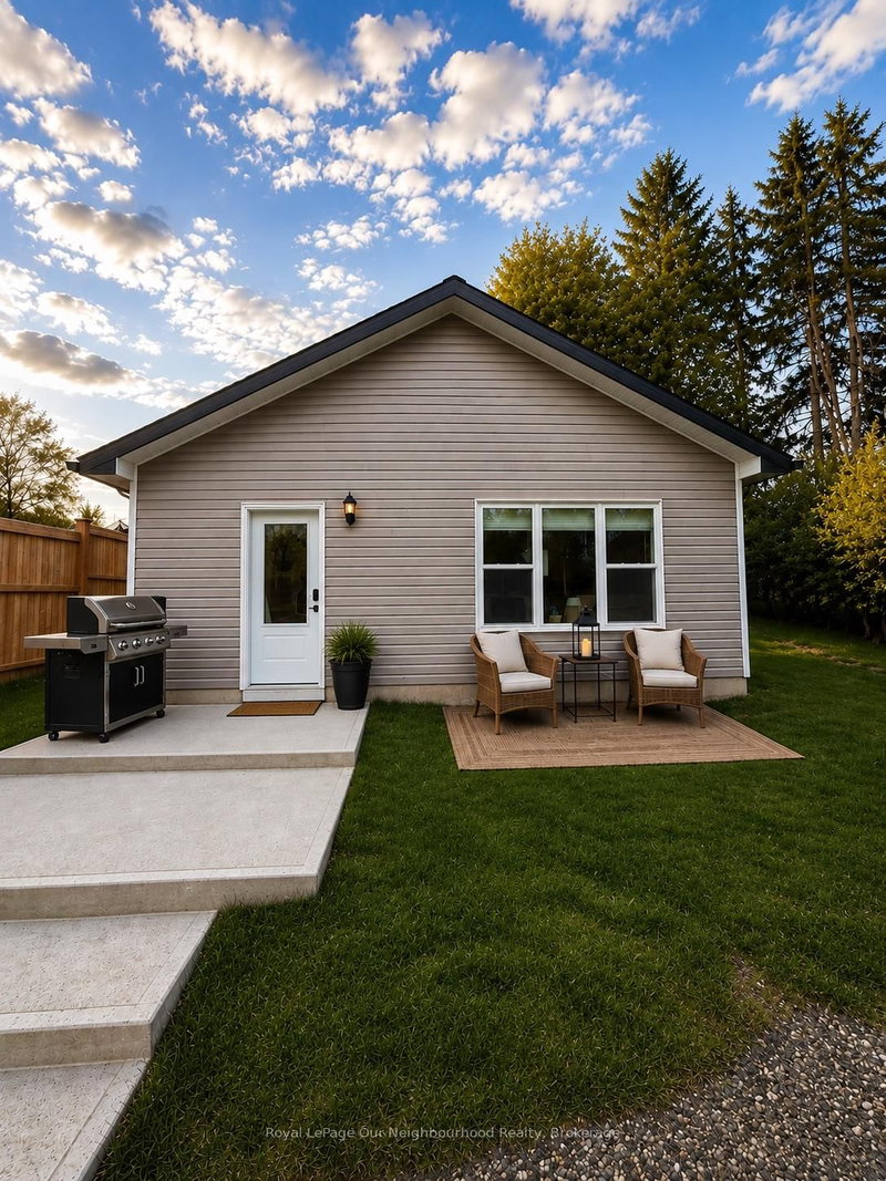 home for lease on 3-1287 Cartier Boulevard N