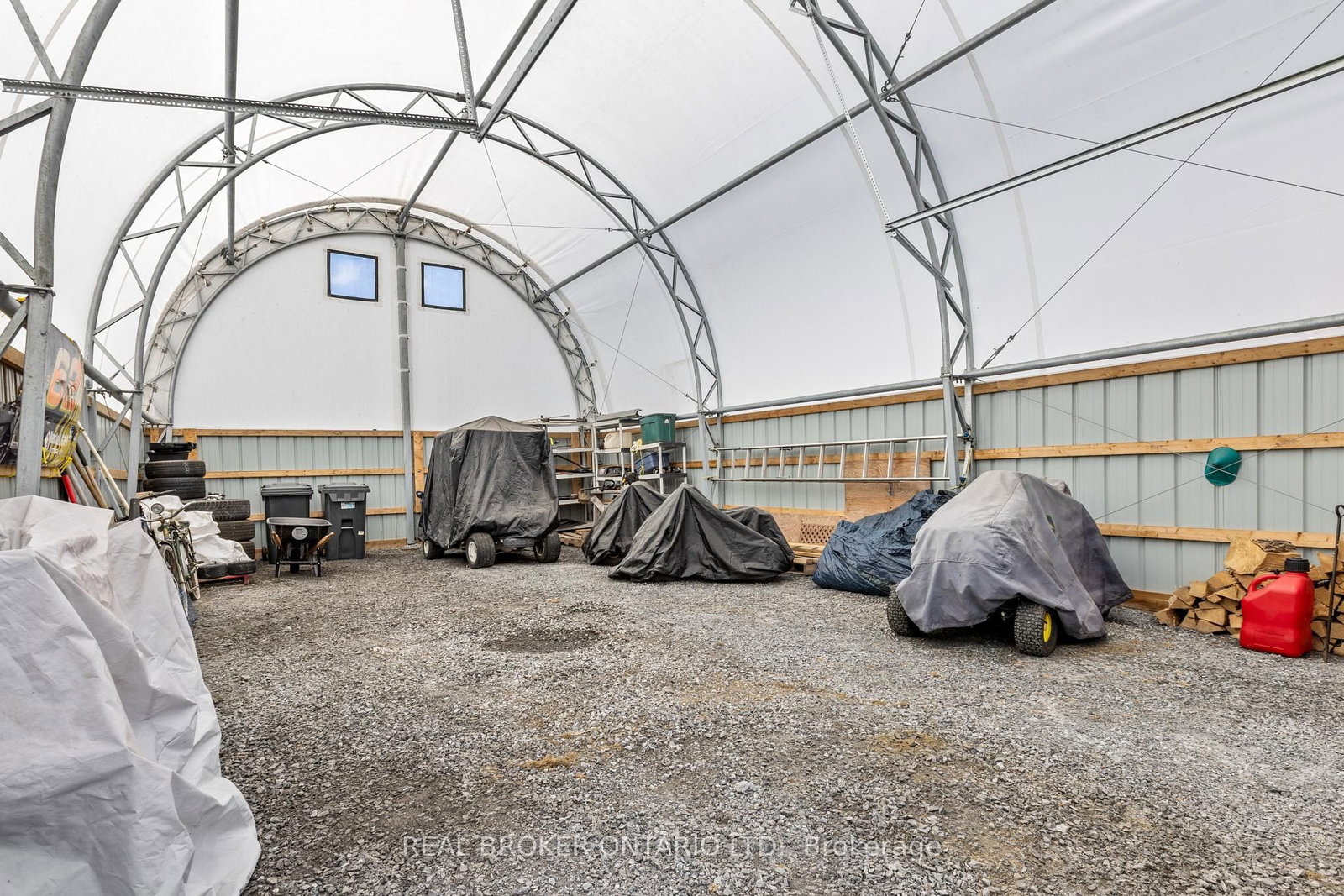 Listing Image 43