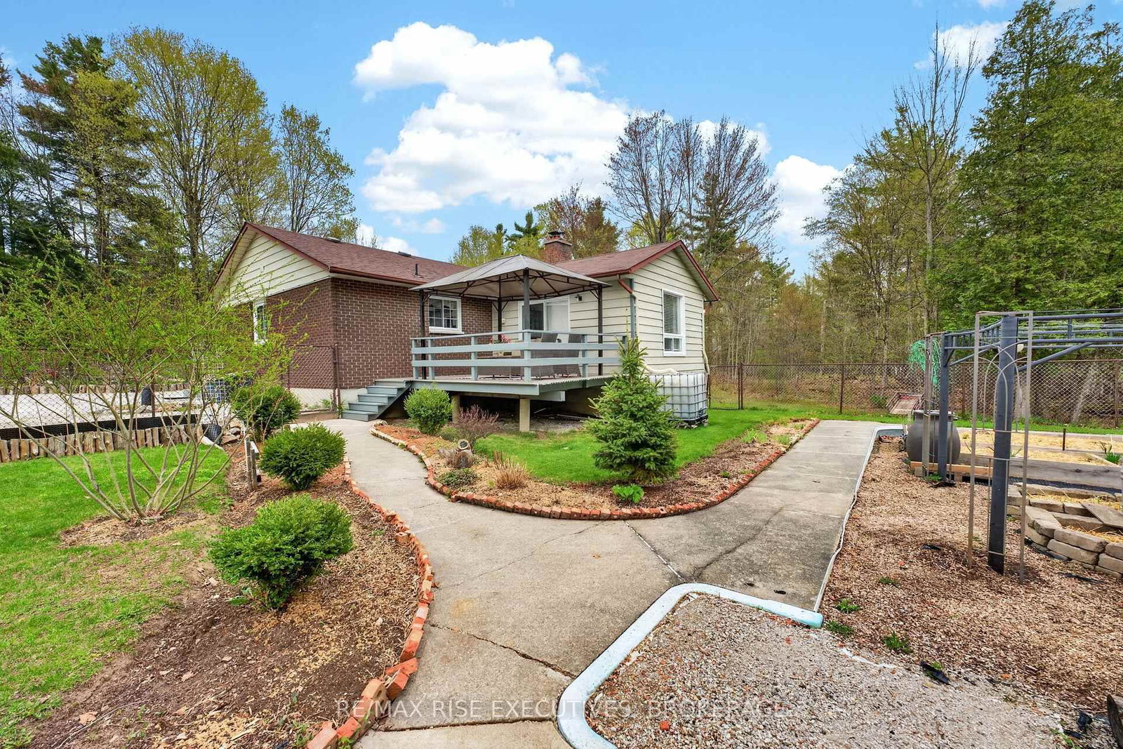 2405 Rideau Ferry Road • Perth, ON photo 40
