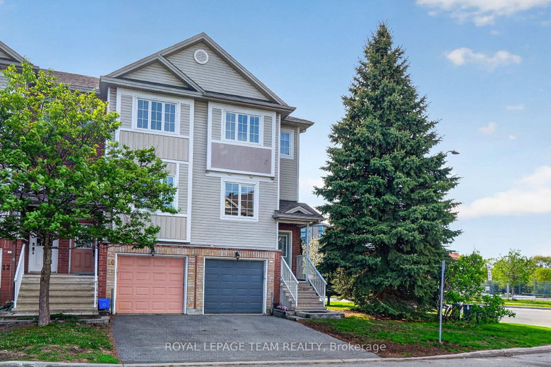 home for sale on 8 Manhattan Crescent