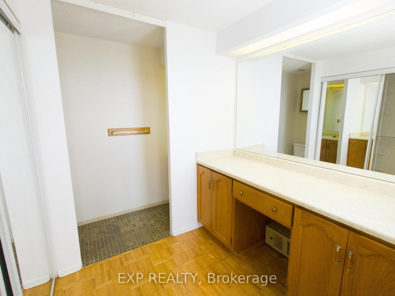 1285 Cahill Drive • #807 • Ottawa, ON photo 17