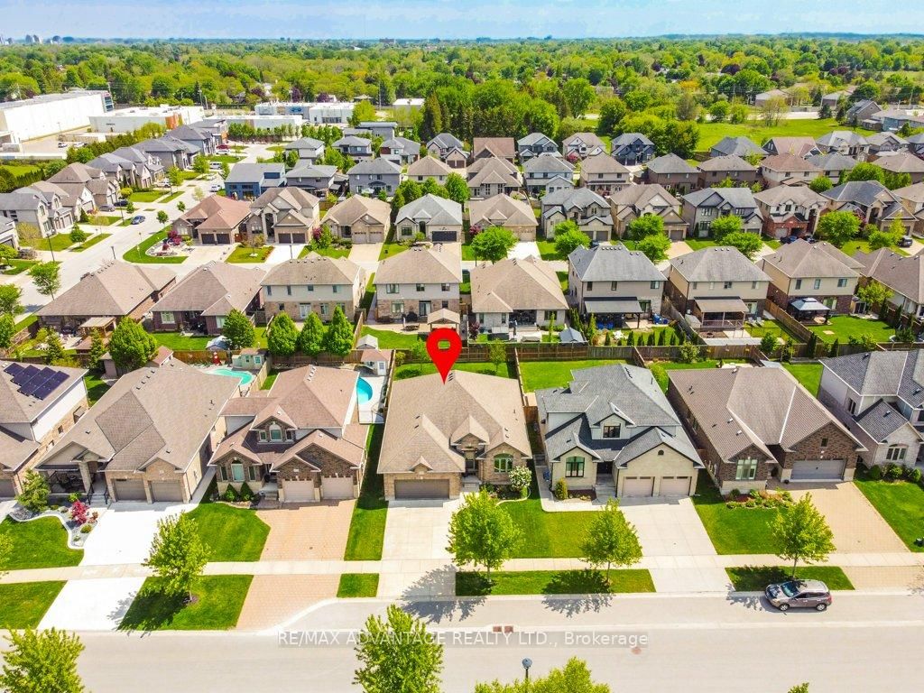 982 Medway Park Drive • London North, ON photo 40