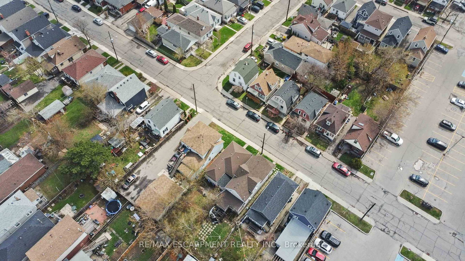 27 Edinburgh Avenue • Hamilton, ON photo 23