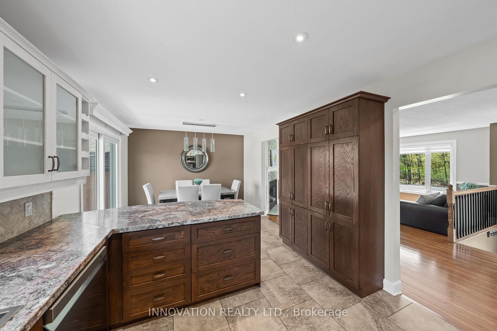 102 Fireside Drive • Ottawa, ON photo 10
