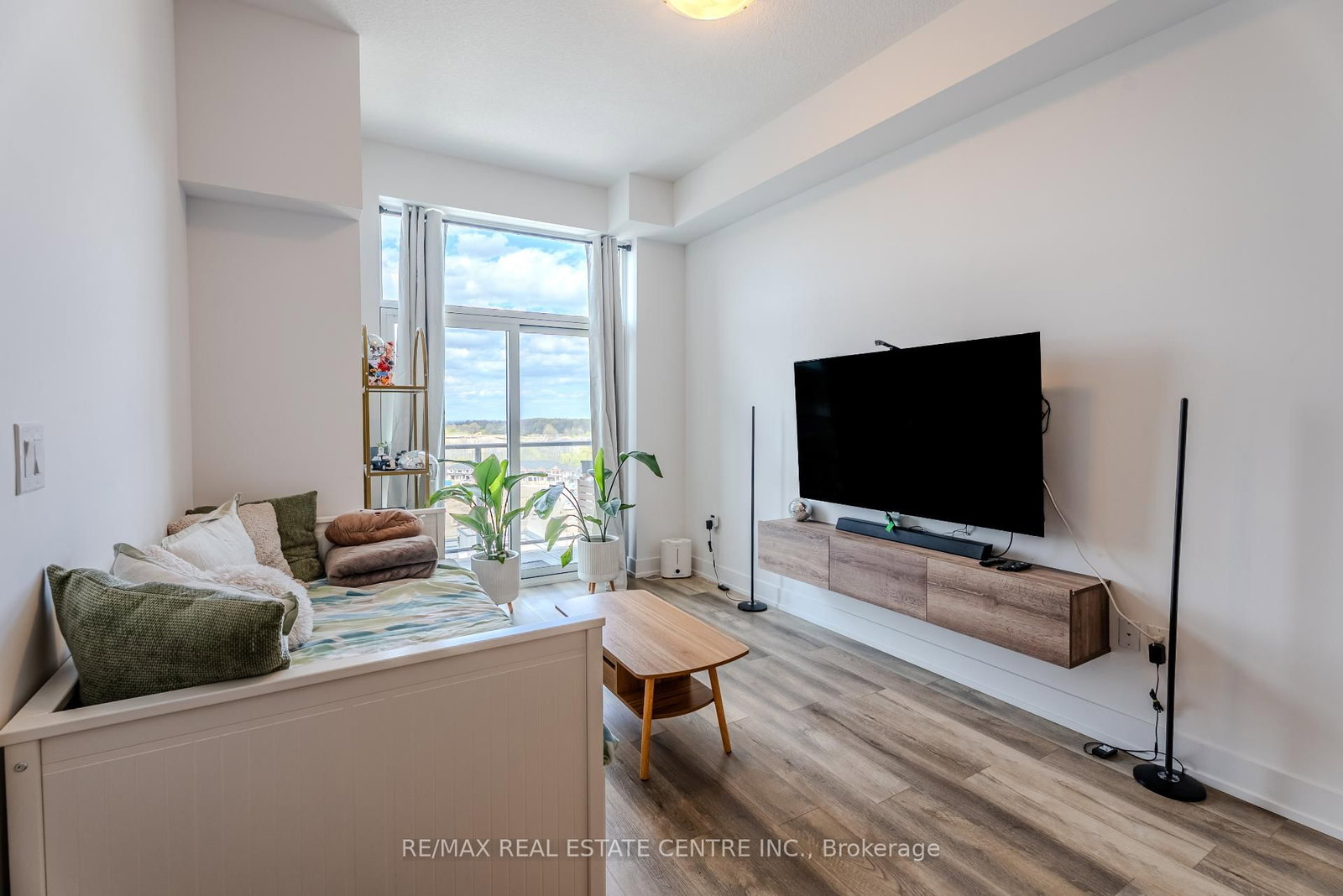 470 Dundas Street, Unit 1206 - Photo 10