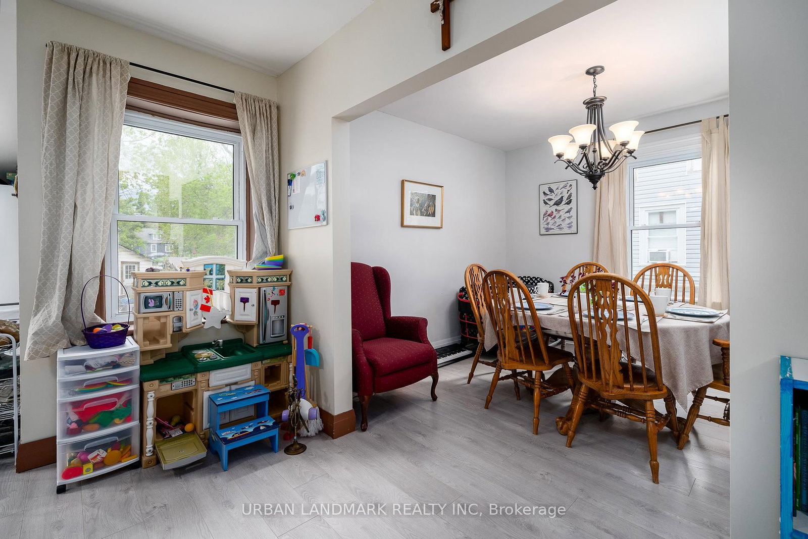 106 St Lawrence Street E • Madoc, ON photo 14