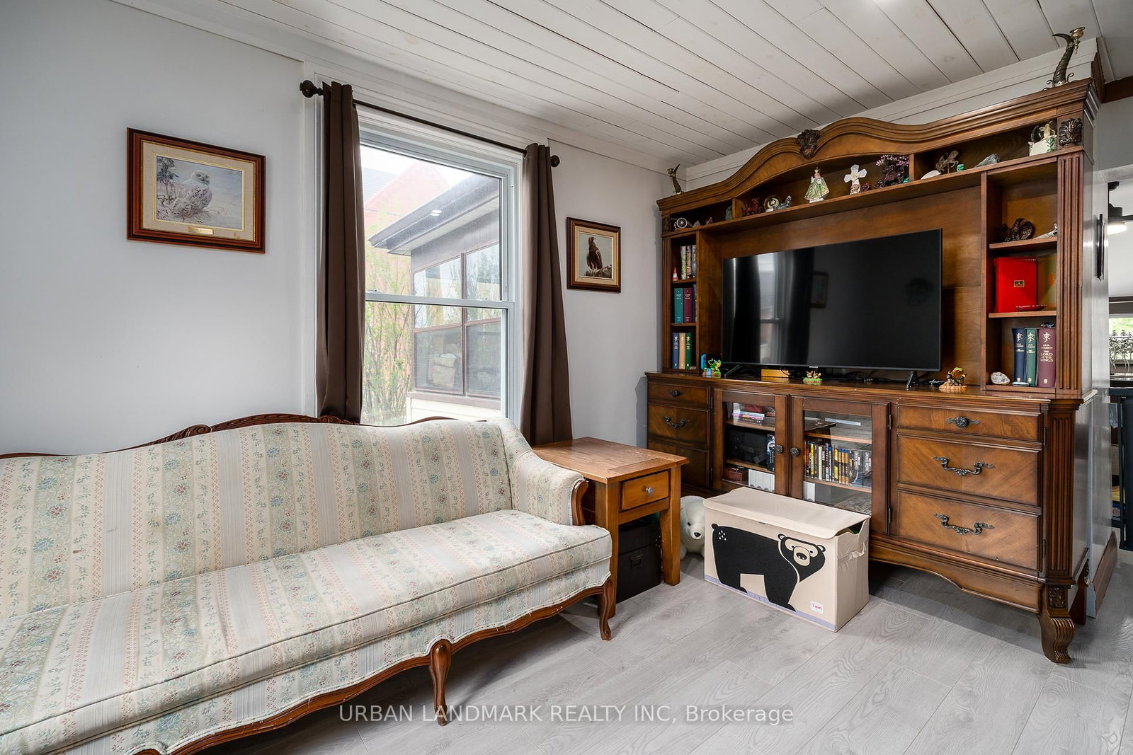 106 St Lawrence Street E • Madoc, ON photo 17