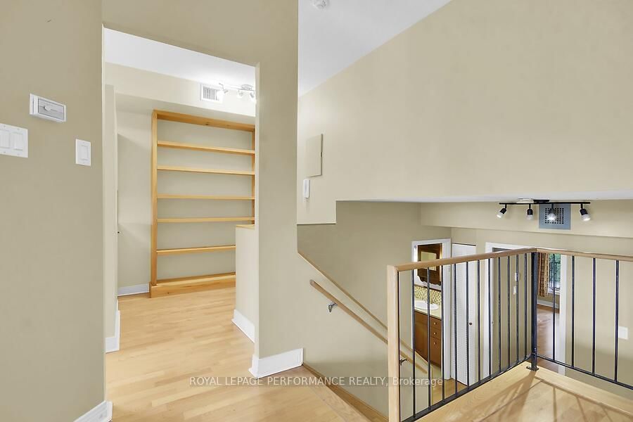 135 Springfield Avenue • #10 • Ottawa, ON photo 12