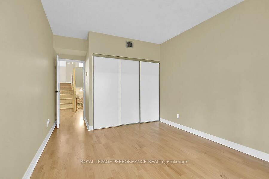 135 Springfield Avenue • #10 • Ottawa, ON photo 36