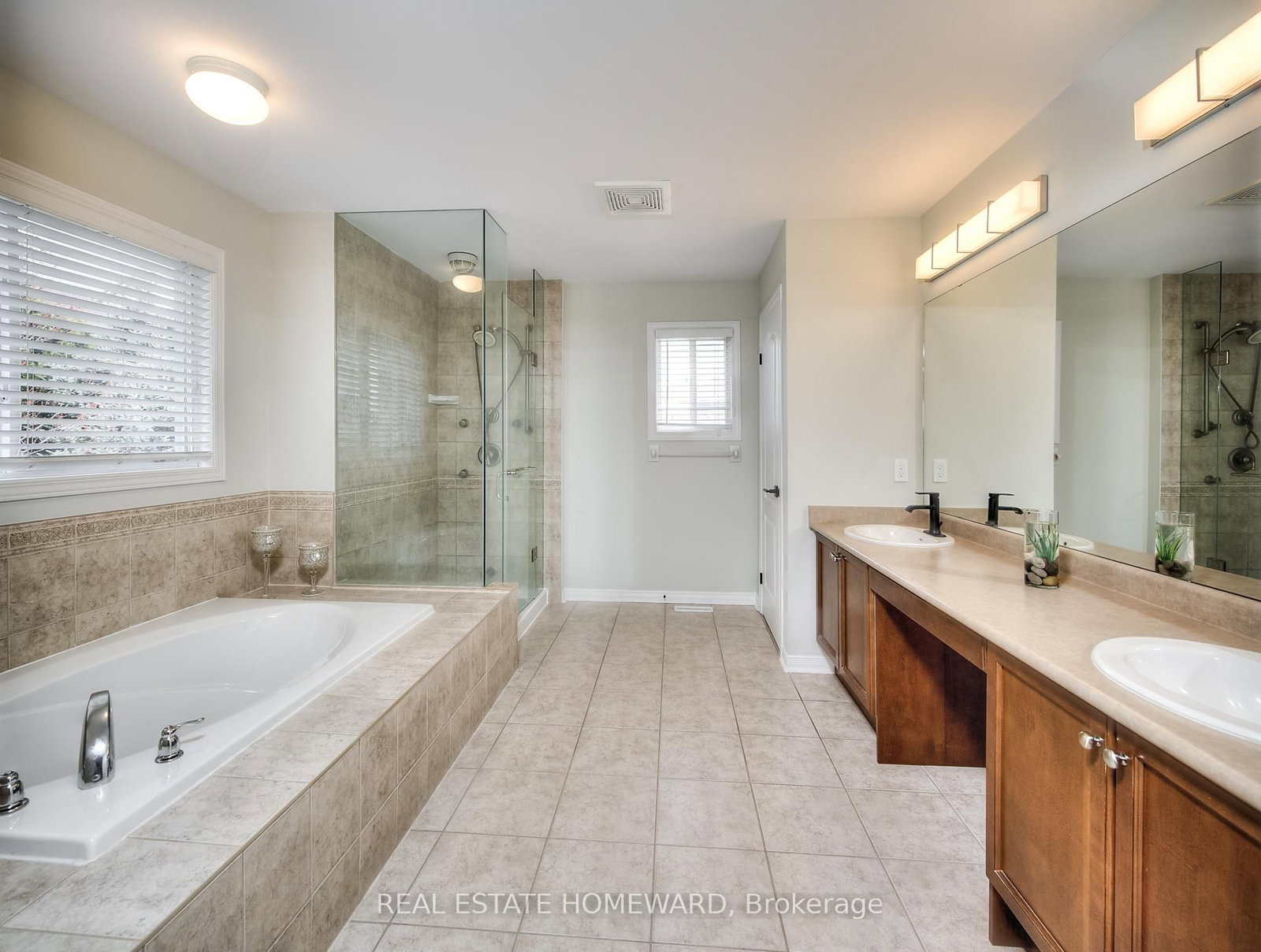 225 Ridgemere Court • Kitchener, ON photo 28