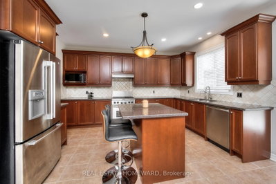 225 Ridgemere Court • Kitchener, ON photo 7