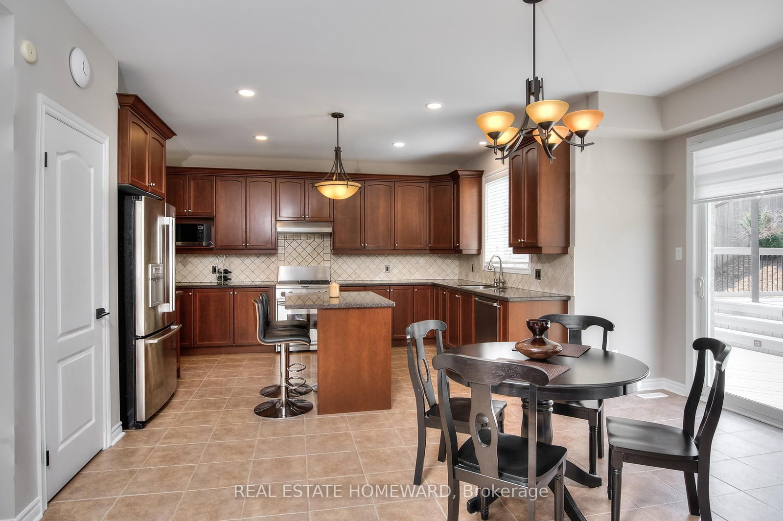 225 Ridgemere Court • Kitchener, ON photo 9