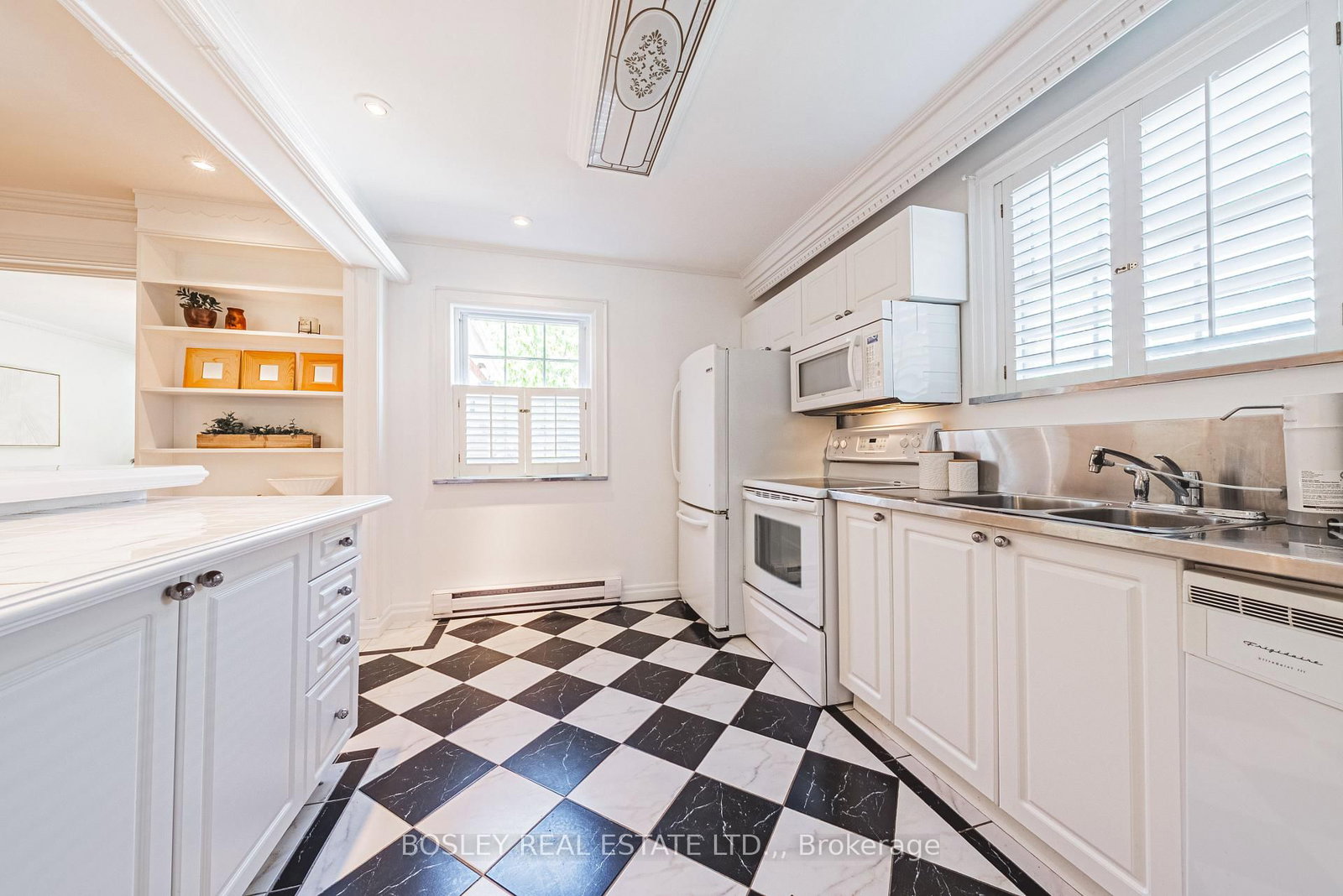 5039 VALLEY Way • Niagara Falls, ON photo 10
