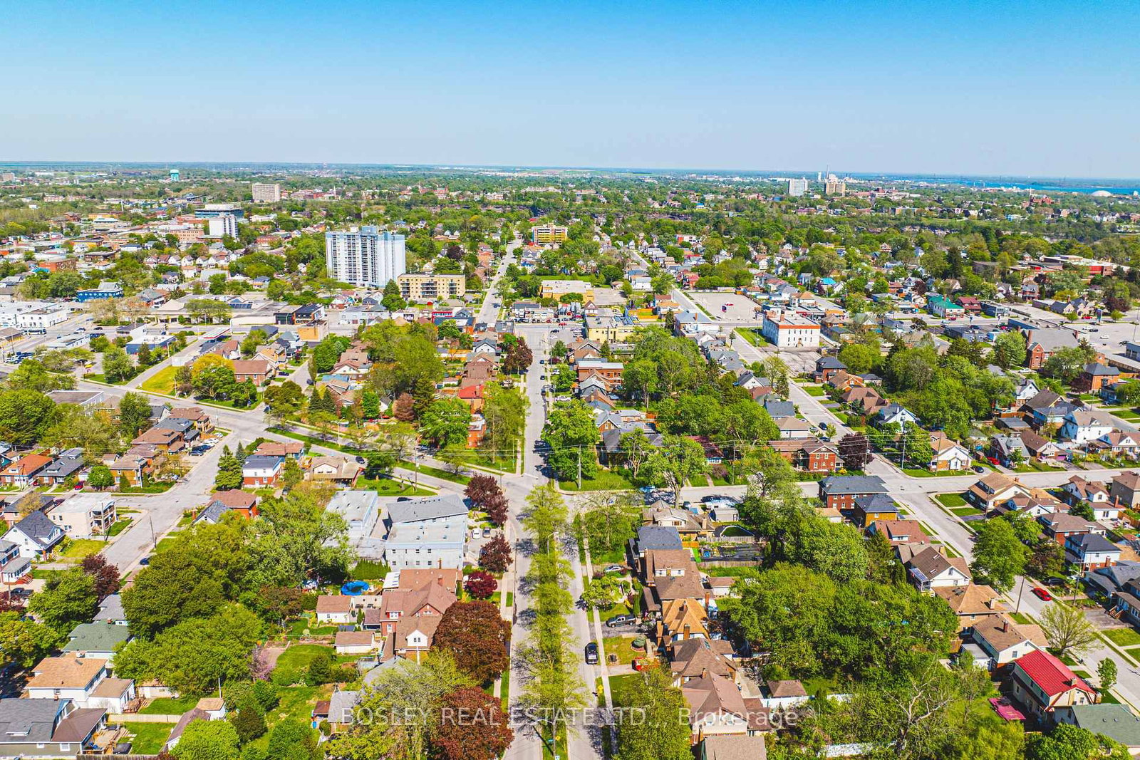 5039 VALLEY Way • Niagara Falls, ON photo 42